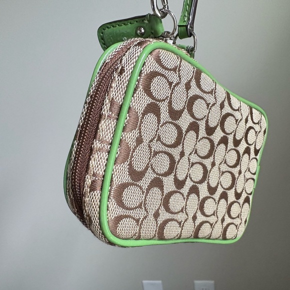 Coach Daisy Applique Cell phoneWallet Wristlet Rare Collecticle - Picture 8 of 12